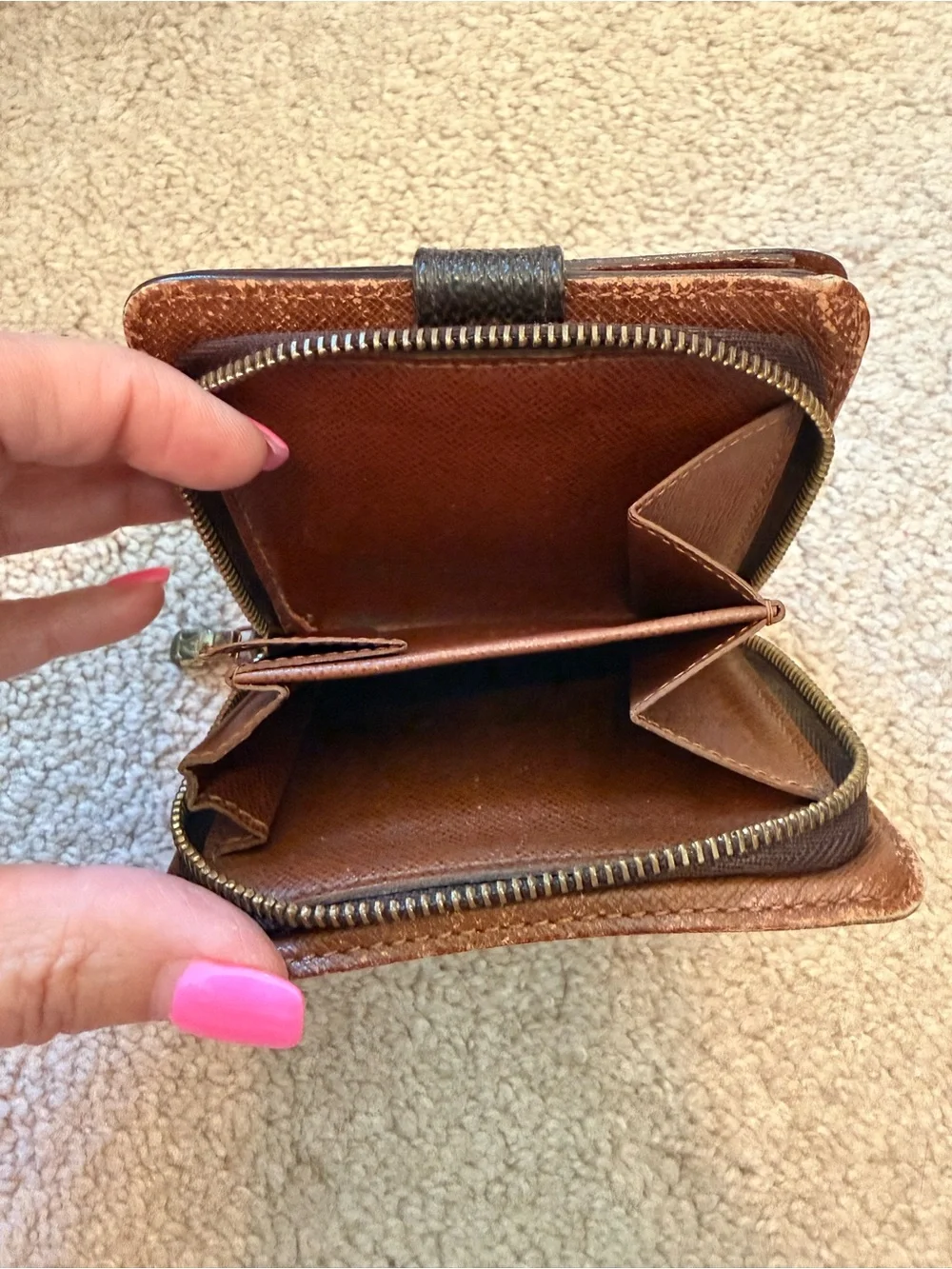 Louis Vuitton Snap & Zip Wallet